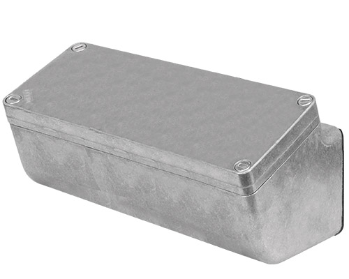 040L0820-8EN - Caja botonera inclinada aluminio 85x200x85, M10, en bruto, sin orificios, con entrada cable